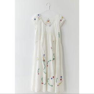 Kimchi Blue Leila Embroidered Midi Dress